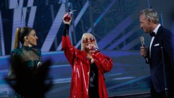 Clásicos poperos de ayer y hoy: Christina Aguilera se presentó en Viña 2023 y enamoró al "monstruo"
