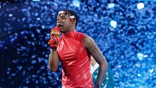 Con invitados y homenajes: revive el show de Polimá WestCoast en Viña 2023
