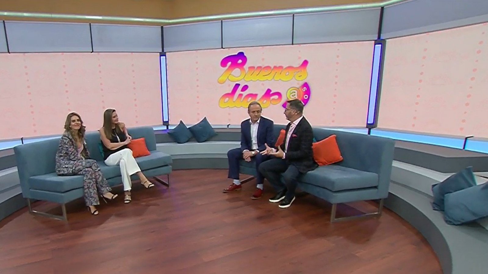 El encuentro de las duplas de oro: Margot y Jorge les dan la bienvenida a Eduardo Fuentes y María Luisa Godoy
