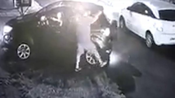 VIDEO: Militar en retiro mató a delincuente tras encerrona en Argentina
