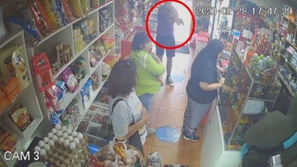 Delincuentes se justificaron: violento asalto a minimarket en San Pedro de la Paz
