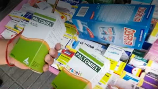El riesgo de comprar medicamentos en la calle: podrían causar efectos colaterales
