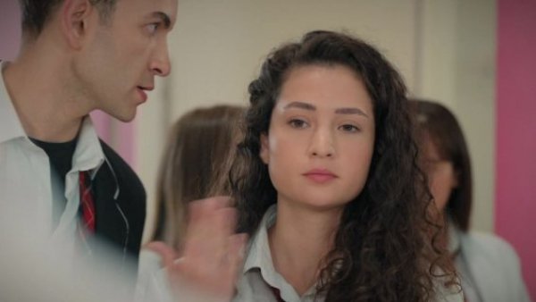 Tolga y Aybike se unen para salvar a Asiye
