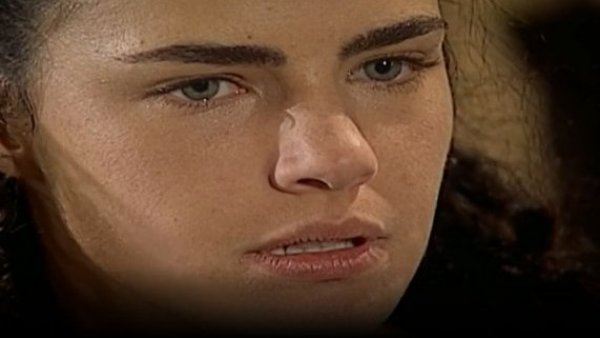 Terra Nostra - T1E74 | La tristeza de Giuliana
