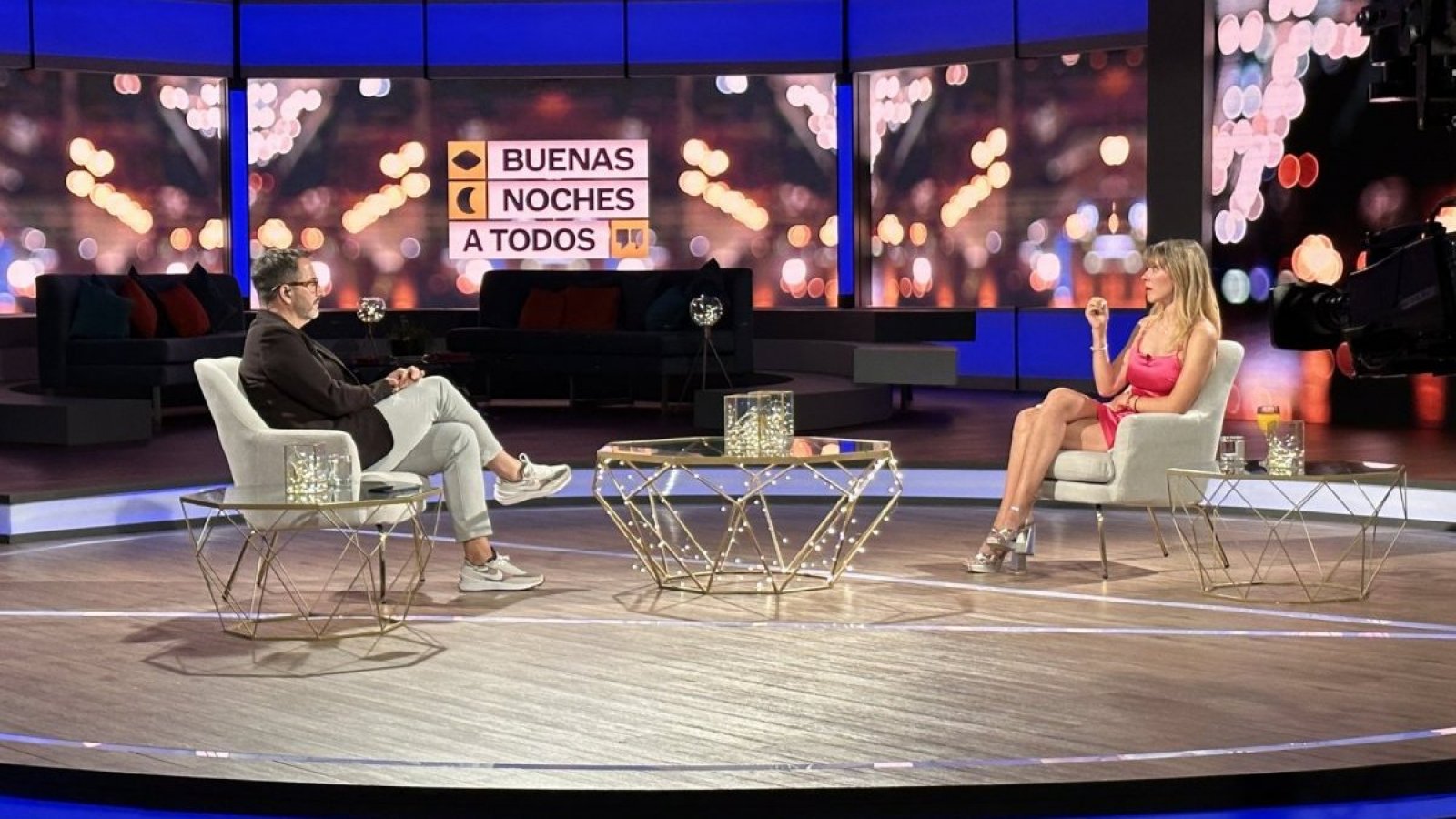 Carla Jara: "Me encantaría cambiar mi apellido"
