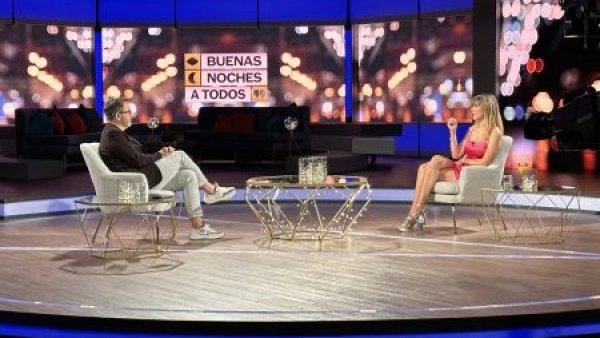 Carla Jara: "Me encantaría cambiar mi apellido"
