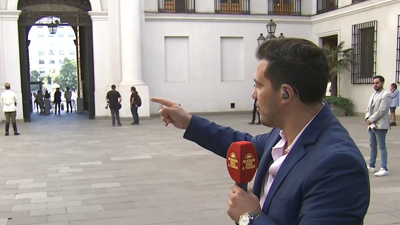 Expectante jornada política en el país: ¿Quiénes llegan y se irán del gabinete del Presidente Boric?
