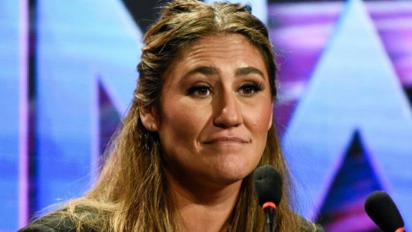 "Gracias a los que me patearon en el suelo": Belén Mora rompe el silencio tras Viña 2023