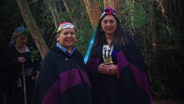 Chile celebra primer matrimonio mapuche entre personas del mismo sexo
