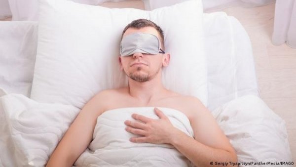 No dormir lo suficiente compromete la eficacia de las vacunas, señala estudio
