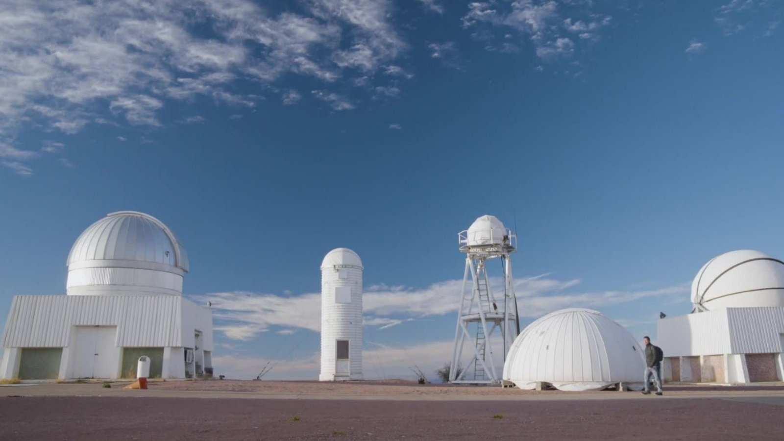 Hijos de las estrellas - T3E3 | Megaestructuras que apuntan al infinito
