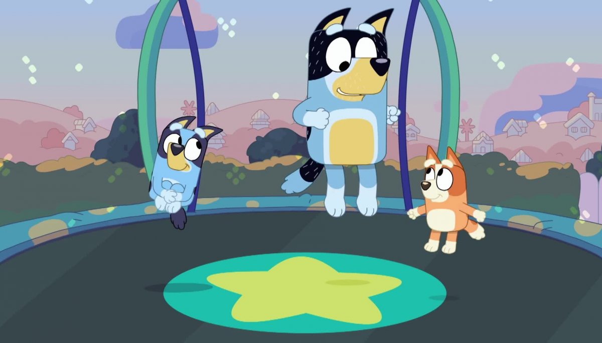 Bluey Capítulo 33 "Trampolín" TVN
