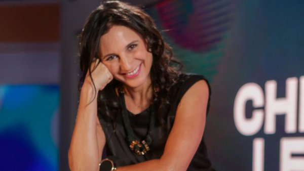 TVN estrena “Chile 50” con la conducción de Blanca Lewin