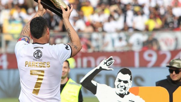 Sigue EN VIVO la despedida de Esteban Paredes
