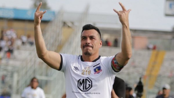 Inmortal: los números y datos que instalan a Esteban Paredes en la historia grande del fútbol chileno