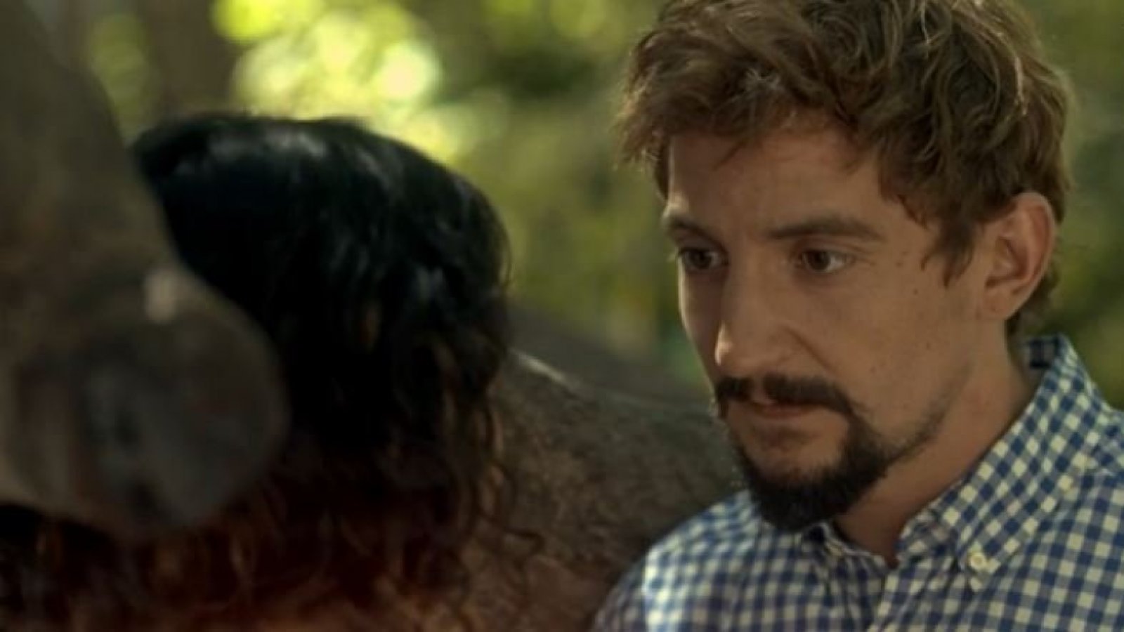 Pablo le pide matrimonio a Macarena

