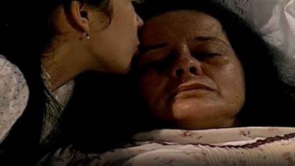 Terra Nostra - T1E91 | María del Socorro en peligro
