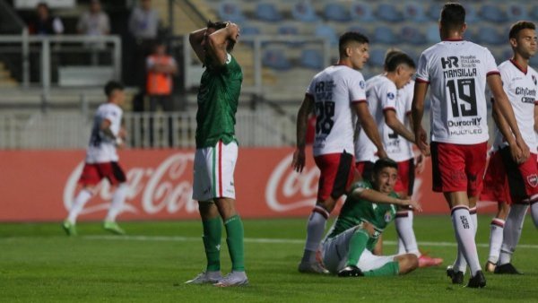 Newell's Old Boys amarga el debut de Audax Italiano en la Copa Sudamericana
