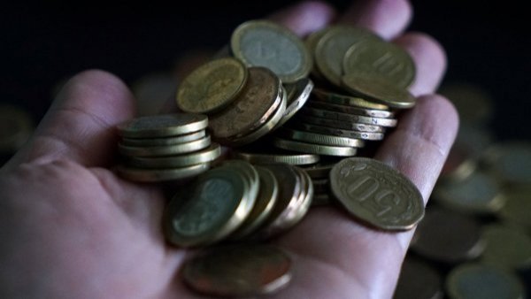 "Bono Invierno duplicado": piden al Gobierno subir monto a $150 mil
