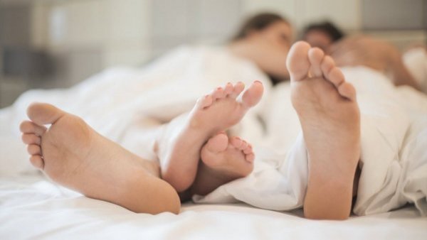 Estudio: la felicidad en pareja no se relaciona directamente con la frecuencia sexual

