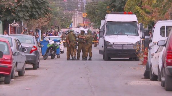 La Florida: Confirman a un sujeto fallecido durante procedimiento donde 3 carabineros resultaron heridos
