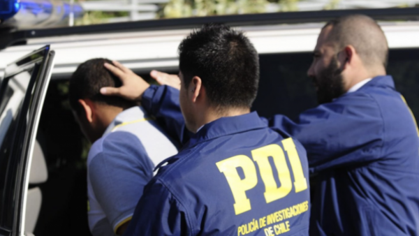 Sujeto amenazó a joven de 17 años que "iba a ser violada junto a un grupo de amigos"

