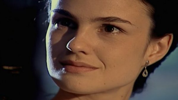 Terra Nostra - T1E97 | El amor de Rosana
