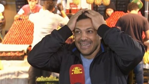 ¡Autorizado por todos! Simón Oliveros cuenta su chiste prohibido
