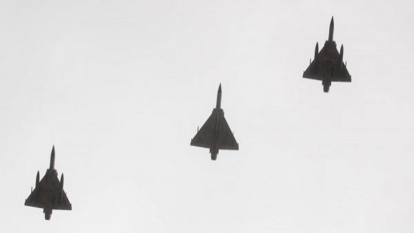 Taiwán denuncia la incursión de 26 aviones y 9 barcos chinos
