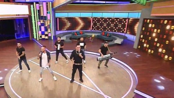 ¡Ya vivimos la previa de "La Fiesta del Memo" junto a "El bloque 8"!
