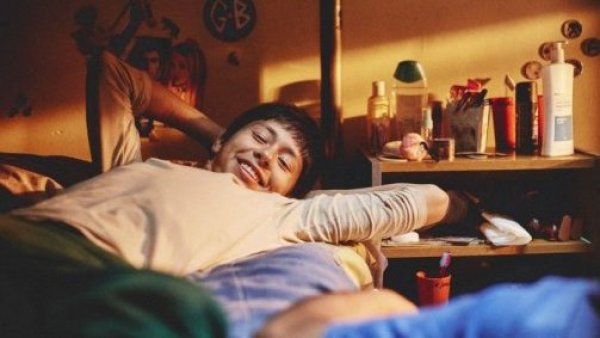 Informan la muerte de joven actor protagonista de "Mis Hermanos Sueñan Despiertos"
