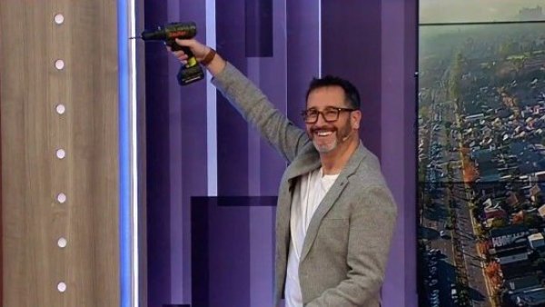 Las historias de Eduardo Fuentes: El día en que rompió la pared de su casa
