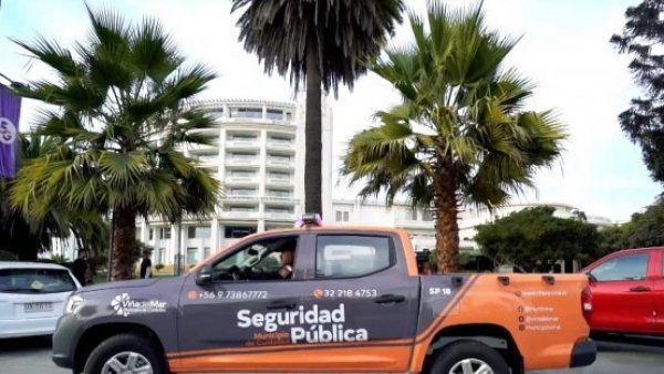 Alcaldesa Ripamonti anuncia la llegada de 24 camionetas de seguridad para Viña del Mar
