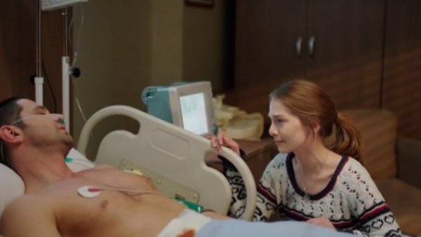 Me robó mi vida - T1E13 | Bahar enamorada de Ates
