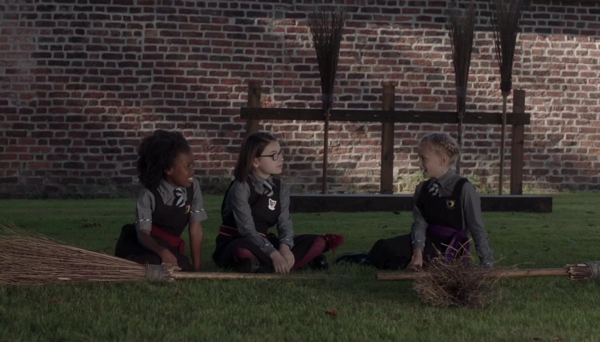 La Peor Bruja Temporada 2 Capítulo 11 Amor A Primera Vista Tvn