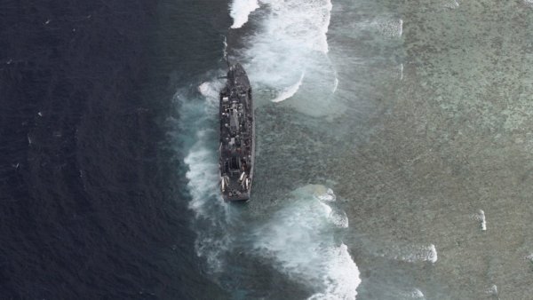 Cuatro buceadores desaparecidos tras hundirse un barco en Filipinas
