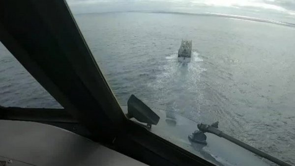 Armada y Sernapesca en alerta por depredadora flota china: este año se esperan 450 naves
