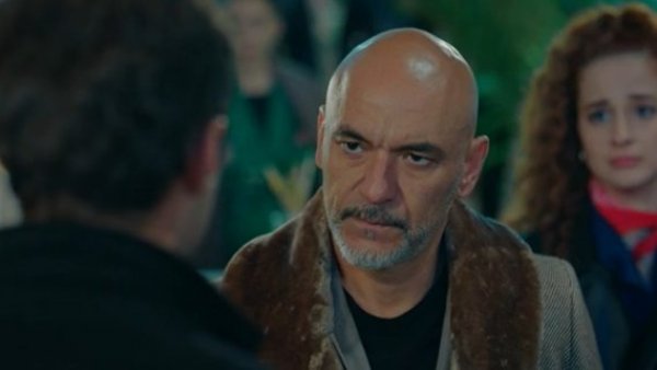 Todo por mi familia - T1E202 | El padre de Omer
