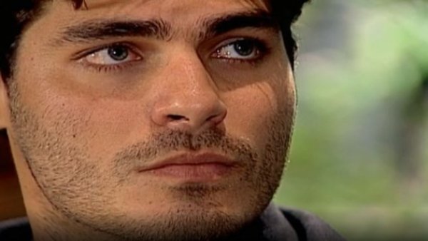 Terra Nostra - T1E111 | Matteo frente a Gumercindo
