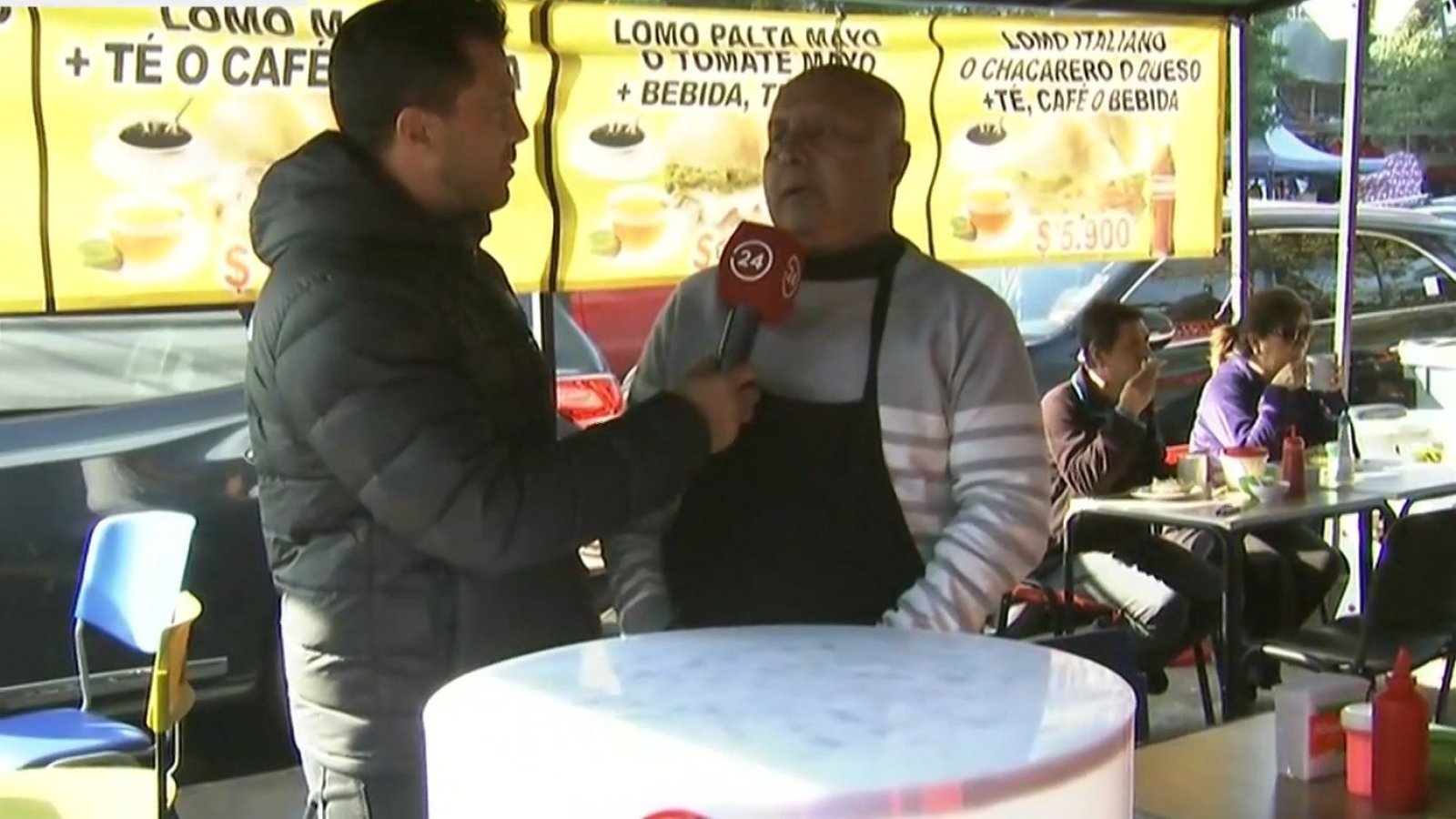 Simón Oliveros se toma el barrio Franklin en estas elecciones
