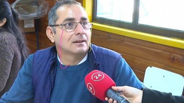 ¡Ejemplar! Viajó desde Argentina hasta Padre Las Casas para cumplir con su rol de vocal de mesa
