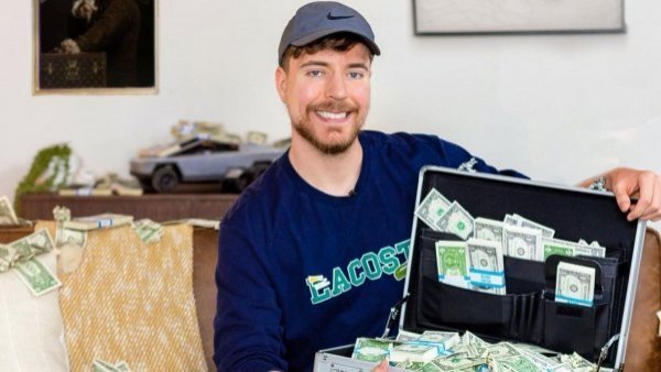 Por su cumpleaños: youtuber MrBeast regalará $40 millones a sus seguidores

