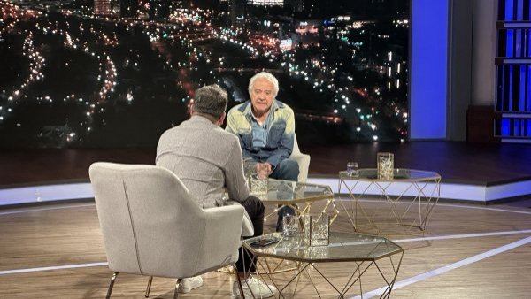 Los inicios folclóricos de José Alfredo Fuentes: “Salíamos a la puerta para ver pasar a Violeta Parra”
