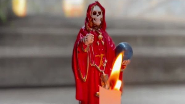 El culto a la Santa Muerte llegó a Chile
