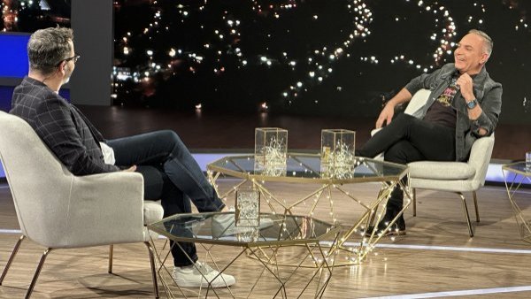 Luis Jara en la TV de EE.UU: Lo presentaron como el sol de Chile
