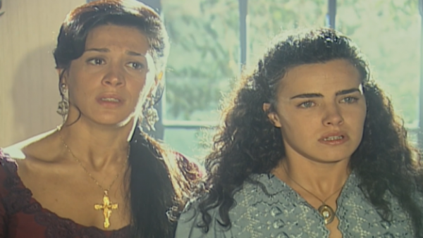 Giuliana y Hortensia reciben la triste noticia de que Juanito ha fallecido
