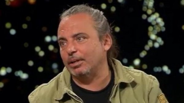 Marcos Llunas sorprende a su padre Dyango

