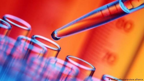 Investigadores hallan una proteína que podría ayudar a acabar con el VIH
