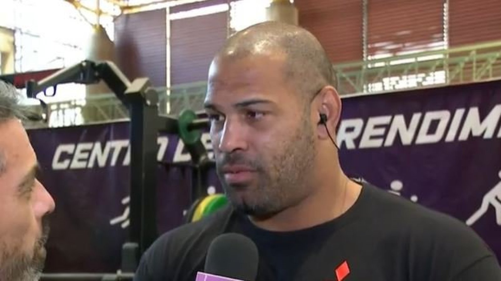 Yasmani Acosta: el deportista que espera subir al podio en Santiago 2023
