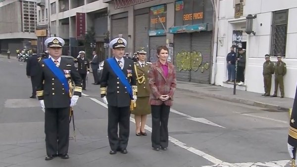 Ministra del Interior encabeza ceremonia en honor a las Glorias Navales en Valparaíso
